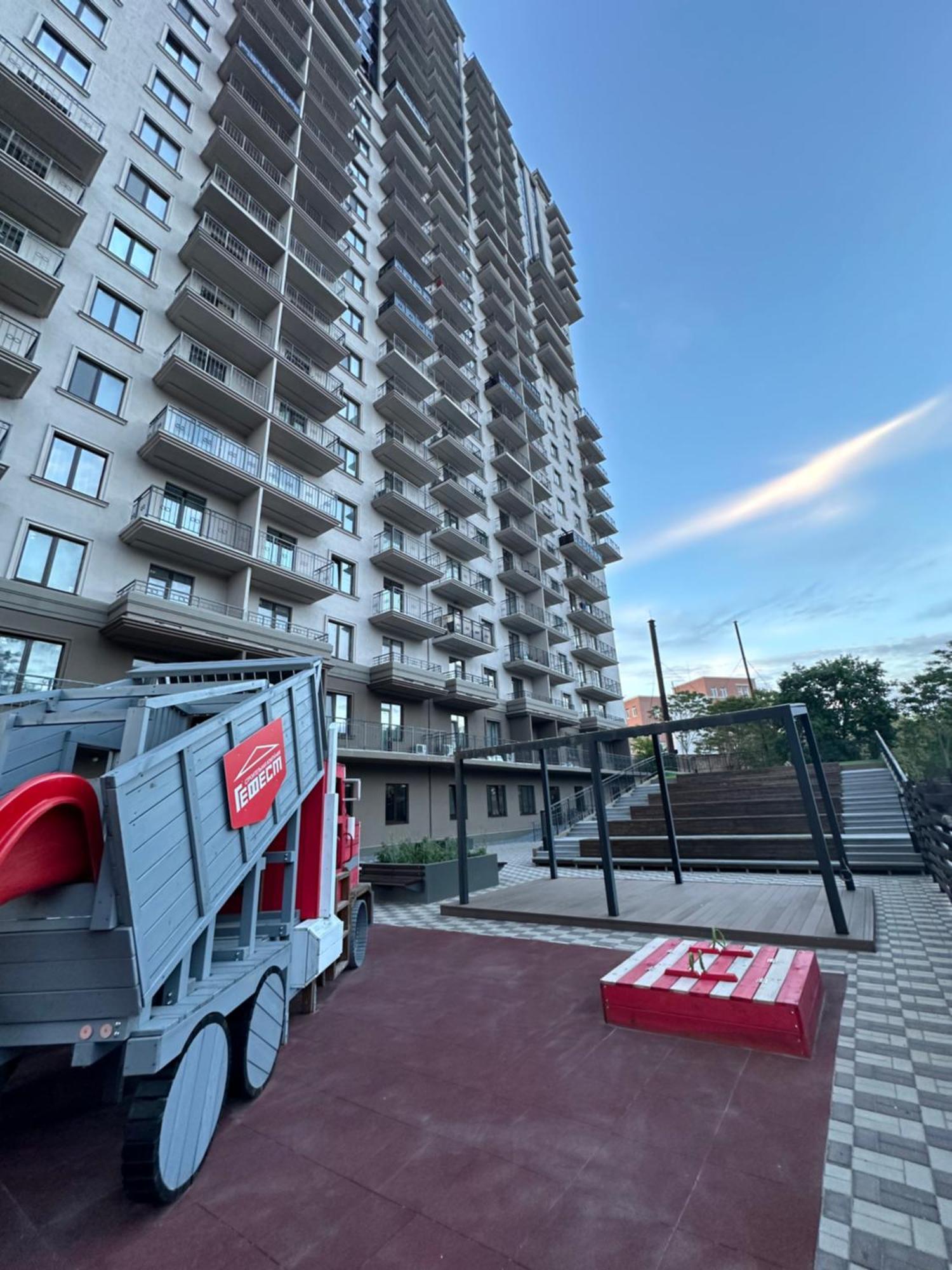 Apartments On Marshala Govorova Odessa Exterior foto